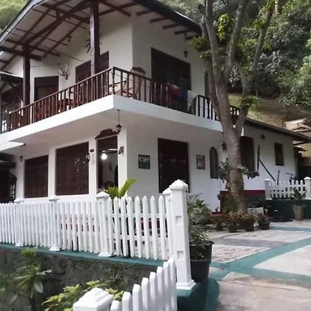 Villa25 Homestay Free Pick Up From The Centre Kandy Buitenkant foto