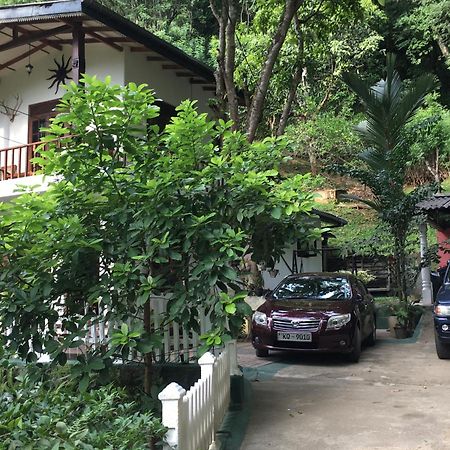 Villa25 Homestay Free Pick Up From The Centre Kandy Buitenkant foto