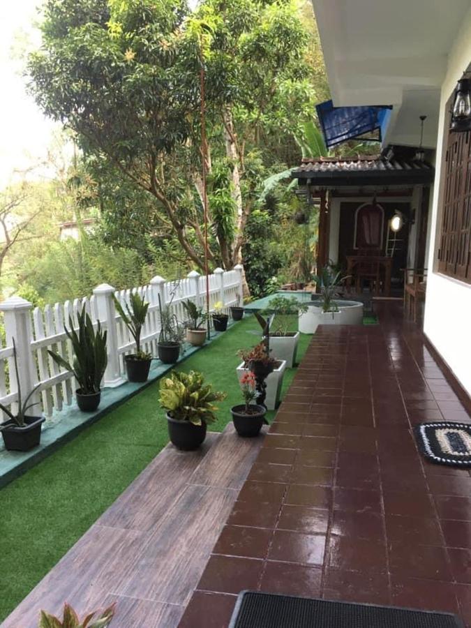 Villa25 Homestay Free Pick Up From The Centre Kandy Buitenkant foto