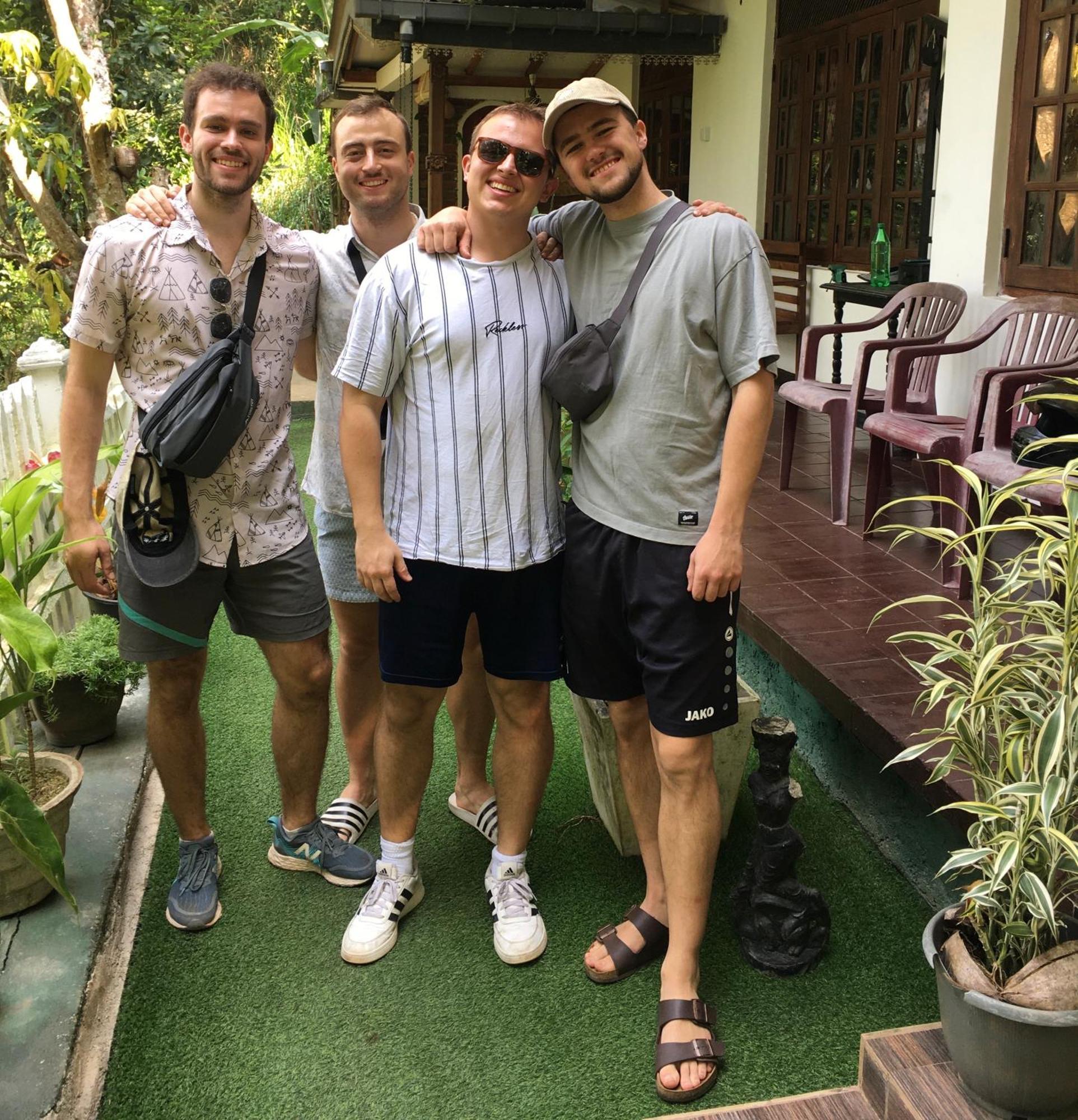 Villa25 Homestay Free Pick Up From The Centre Kandy Buitenkant foto