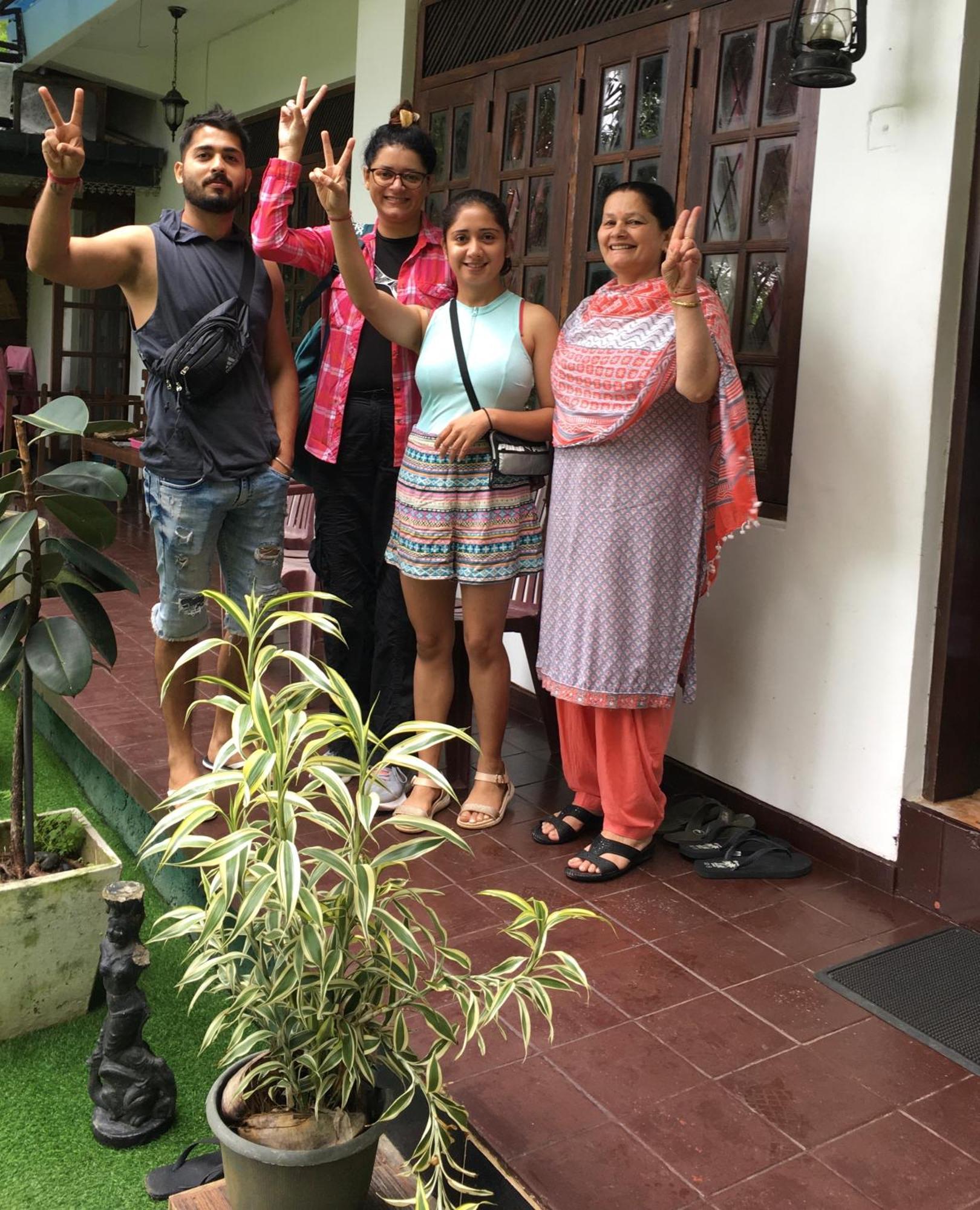 Villa25 Homestay Free Pick Up From The Centre Kandy Buitenkant foto