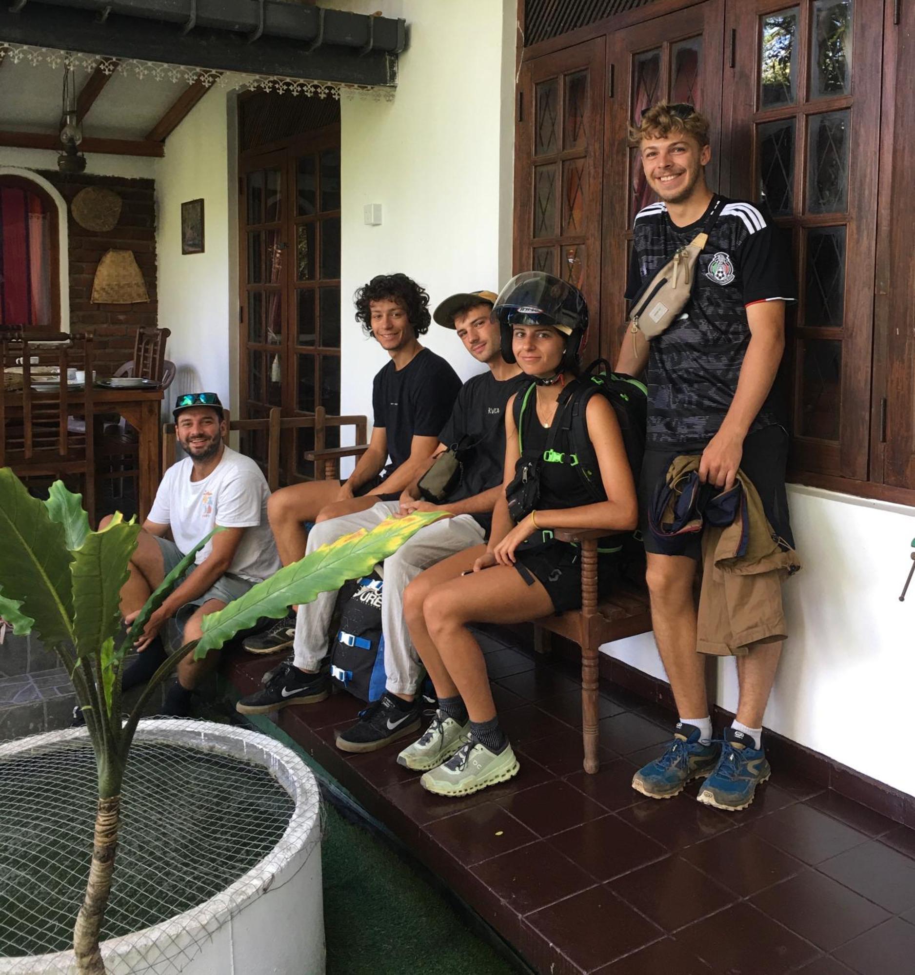 Villa25 Homestay Free Pick Up From The Centre Kandy Buitenkant foto
